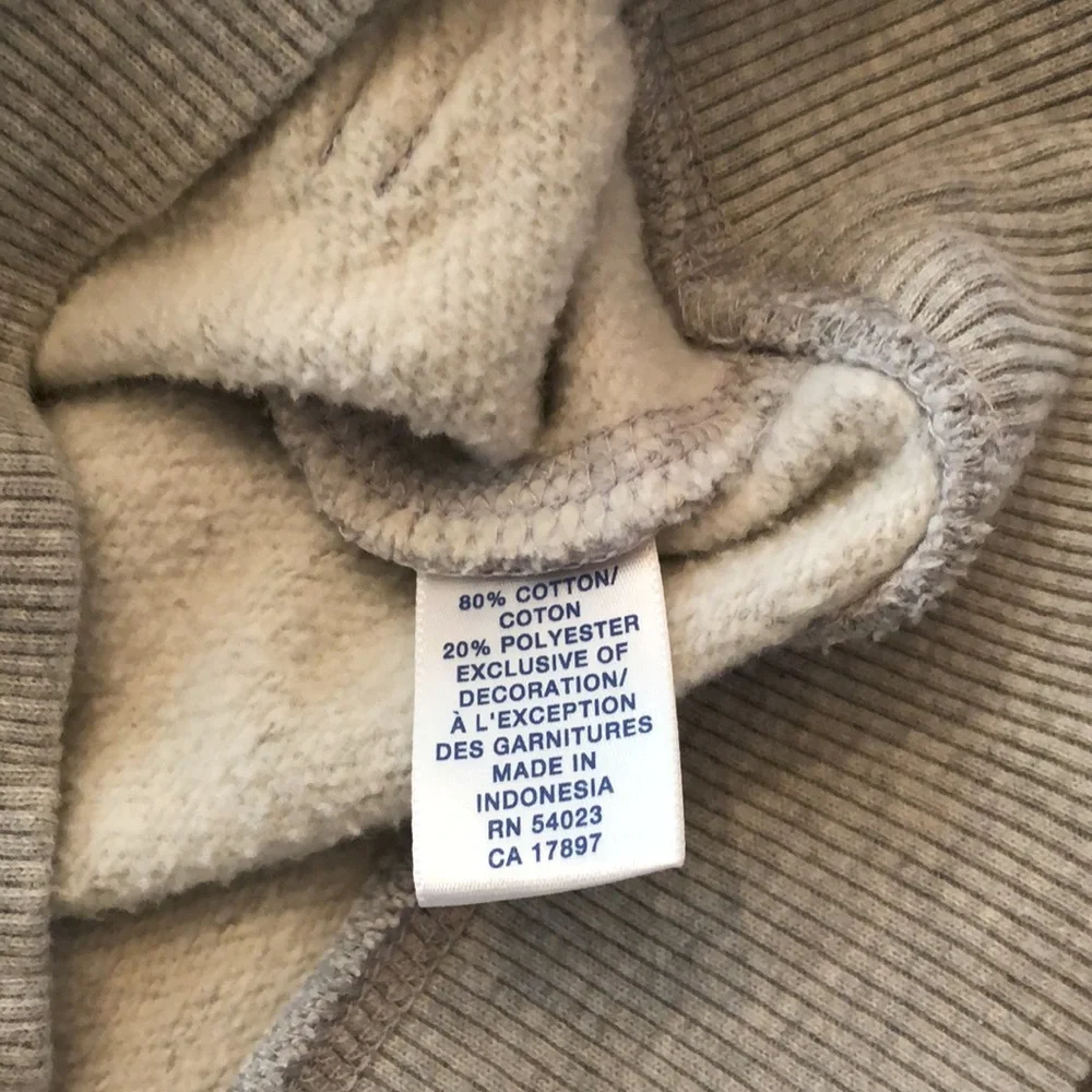 Old Navy Gray Prep Princess Glitter Graphic Sweatshirt Hoodie Pocket Size 2T